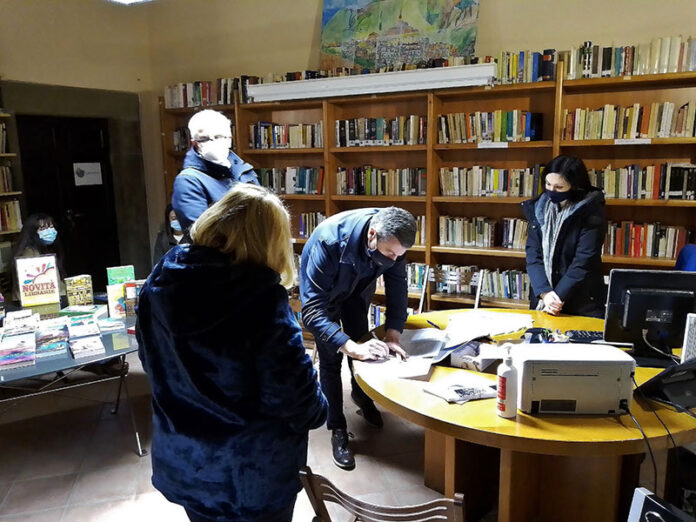 Poli, inaugurata la biblioteca comunale e sottoscritto il “Patto per la lettura”